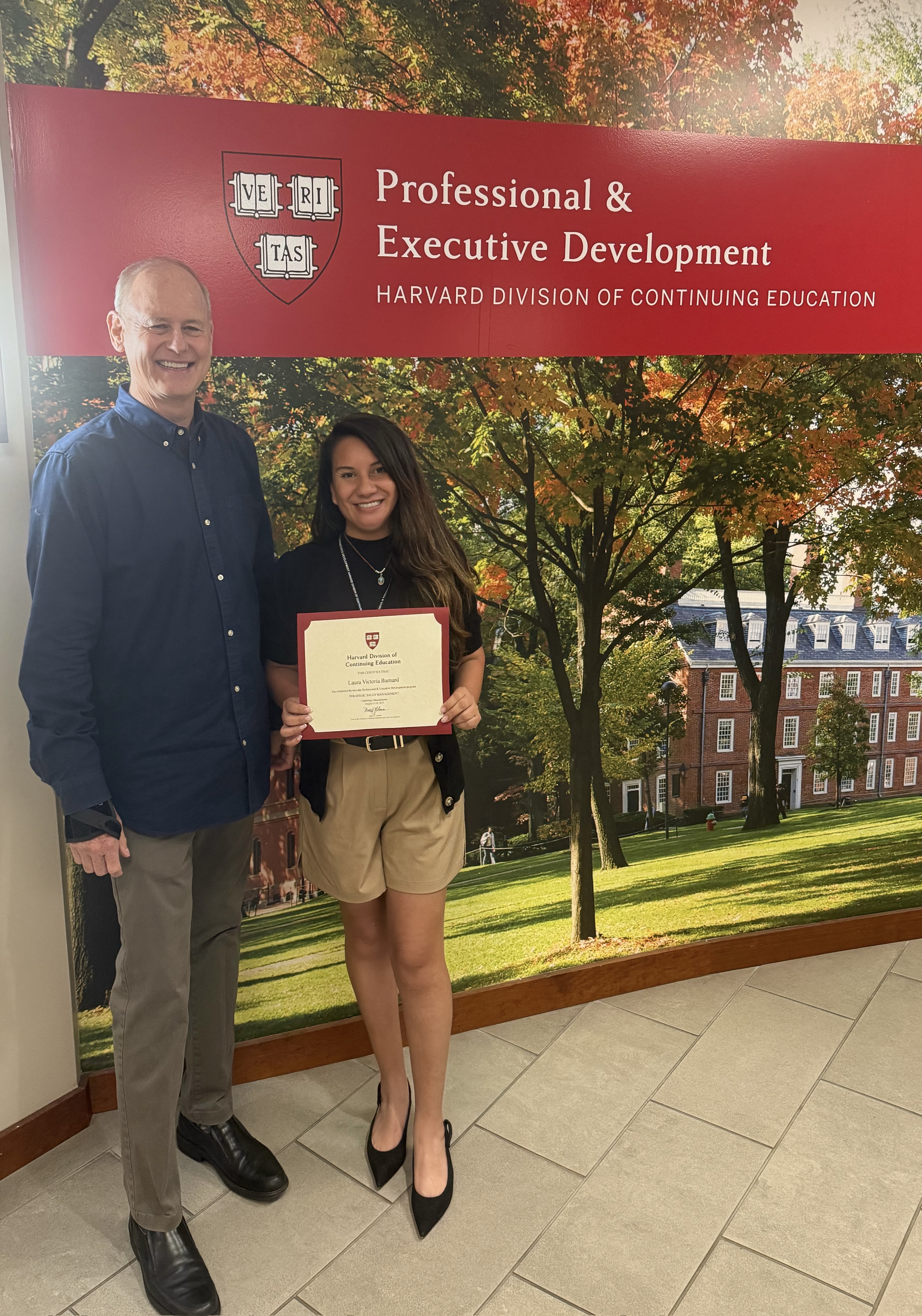 Laura Victoria Barnard Completes Harvard University’s Strategic Sales Management Program
